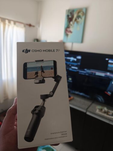 DJI Osmo Mobile 7P Gimbal Stabilizer for iPhone. Android. Native Tracking. Lighting. 3-Axis Phone Gimbal. Quick Launch. One-Tap Edit. Built-in Extension Rod & Tripod. 10hrs Use. Phone Charging photo review