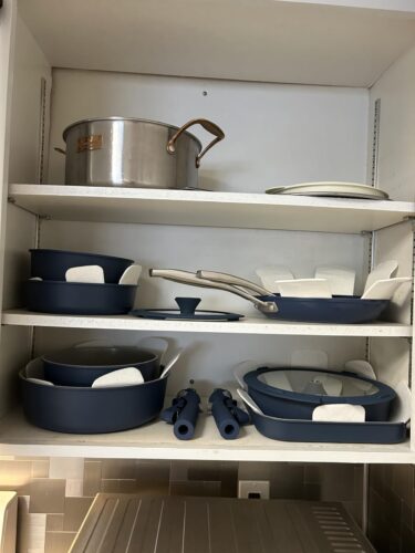 SENSARTE 17 Piece Pots and Pans Set. Nonstick Detachable Handle Cookware Set. Induction Kitchen Cookware Set with Removable Handle. Healthy Non Stick for RV. Dishwasher ＆ Oven Safe. PFOA Free (White) photo review