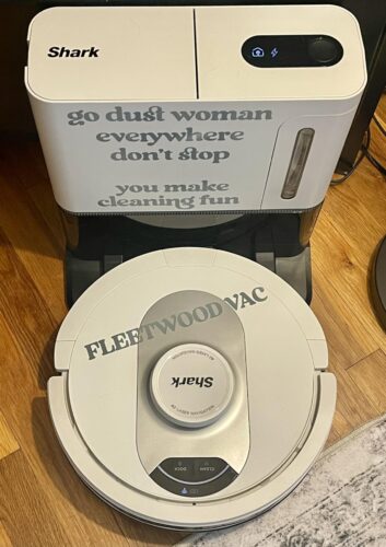 Shark AI Ultra Voice Control Robot Vacuum with Matrix Clean Navigation. Home Mapping. 60-Day Capacity. XL Self-Empty Base for Homes with Pets. Carpet & Hard Floors. Cool Grey photo review