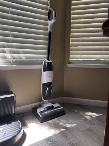 Tineco iFLOOR 3 Breeze Complete Wet Dry Vacuum Cordless Floor Cleaner and Mop One-Step Cleaning for Hard Floors photo review