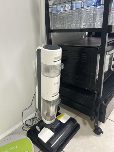 Tineco iFLOOR 3 Breeze Complete Wet Dry Vacuum Cordless Floor Cleaner and Mop One-Step Cleaning for Hard Floors photo review