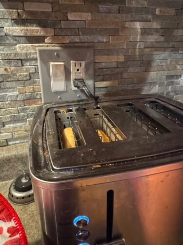 GE 2 Slice Stainless Steel Toaster. Extra Wide Slots for Toasting Bagels. Breads. Waffles & More. 7 Adjustable Shade Settings. Removable Crumb Tray. Countertop Kitchen Essentials. 850 Watts photo review
