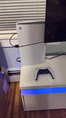 PlayStation®5 Digital Edition (slim) photo review