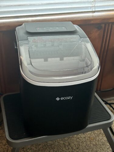 ecozy Portable Countertop Ice Maker - 9 Ice Cubes in 6 Minutes. 26 lbs Daily Output. Self-Cleaning with Ice Bags. Scoop. and Basket for Kitchen. Office. Bar. Party - Black photo review