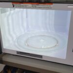 TOSHIBA EM131A5C-BS Countertop Microwave Ovens 1.2 Cu Ft. 12.4 Removable Turntable Smart Humidity Sensor 12 Auto Menus Mute Function ECO Mode Easy Clean Interior Black Color 1000W photo review