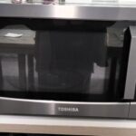 TOSHIBA EM131A5C-BS Countertop Microwave Ovens 1.2 Cu Ft. 12.4 Removable Turntable Smart Humidity Sensor 12 Auto Menus Mute Function ECO Mode Easy Clean Interior Black Color 1000W photo review