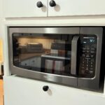 TOSHIBA EM131A5C-BS Countertop Microwave Ovens 1.2 Cu Ft. 12.4 Removable Turntable Smart Humidity Sensor 12 Auto Menus Mute Function ECO Mode Easy Clean Interior Black Color 1000W photo review