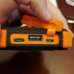 BLAVOR Solar Power Bank 10.000mAh. Portable Wireless Charger. 20W Fast Charging External Battery Pack with USB C for Cell Phones. Solar Panel Charging with Dual Flashlight for Camping photo review