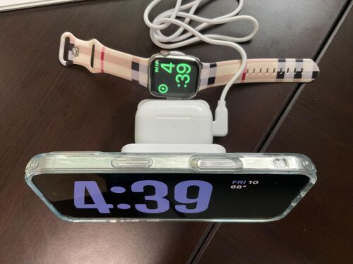 Anker MagGo 3 in 1 iPhone 17 Charging Station. MagSafe-Compatible Wireless Charger Stand. Qi2 Certified 15W Foldable Charger for iPhone 17/16/15/14/13/12. AirPods. Apple Watch Ultra(Adapter Included) photo review