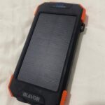 BLAVOR Solar Power Bank 10.000mAh. Portable Wireless Charger. 20W Fast Charging External Battery Pack with USB C for Cell Phones. Solar Panel Charging with Dual Flashlight for Camping photo review
