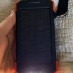 BLAVOR Solar Power Bank 10.000mAh. Portable Wireless Charger. 20W Fast Charging External Battery Pack with USB C for Cell Phones. Solar Panel Charging with Dual Flashlight for Camping photo review