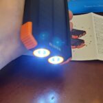 BLAVOR Solar Power Bank 10.000mAh. Portable Wireless Charger. 20W Fast Charging External Battery Pack with USB C for Cell Phones. Solar Panel Charging with Dual Flashlight for Camping photo review