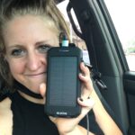 BLAVOR Solar Power Bank 10.000mAh. Portable Wireless Charger. 20W Fast Charging External Battery Pack with USB C for Cell Phones. Solar Panel Charging with Dual Flashlight for Camping photo review