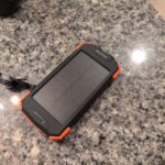 BLAVOR Solar Power Bank 10.000mAh. Portable Wireless Charger. 20W Fast Charging External Battery Pack with USB C for Cell Phones. Solar Panel Charging with Dual Flashlight for Camping photo review