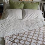 Intex 64447ED Dura-Beam Deluxe Ultra Plush Air Mattress with Headboard: Fiber-Tech – Queen Size – Built-in Electric Pump – 18in Bed Height – 600lb Weight Capacity photo review